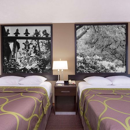 Super 8 By Wyndham Locust Grove Motel Ngoại thất bức ảnh