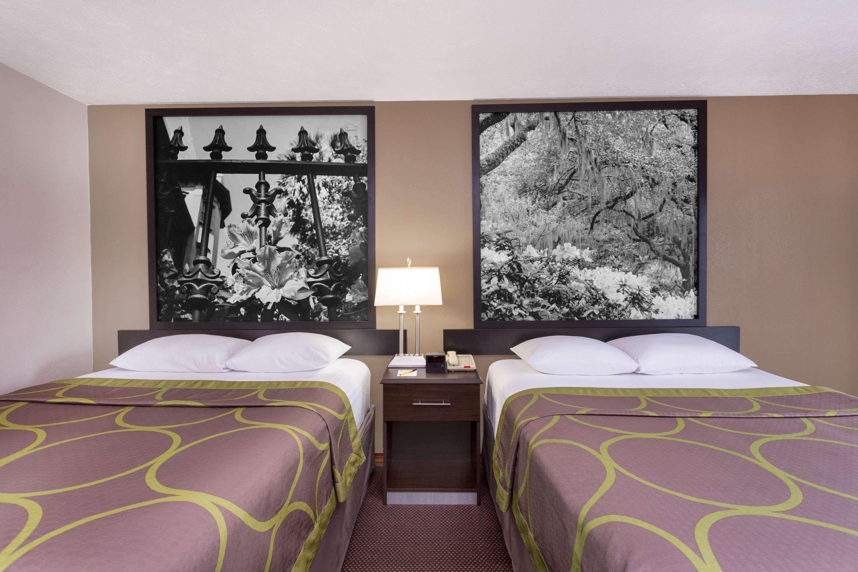 Super 8 By Wyndham Locust Grove Motel Ngoại thất bức ảnh