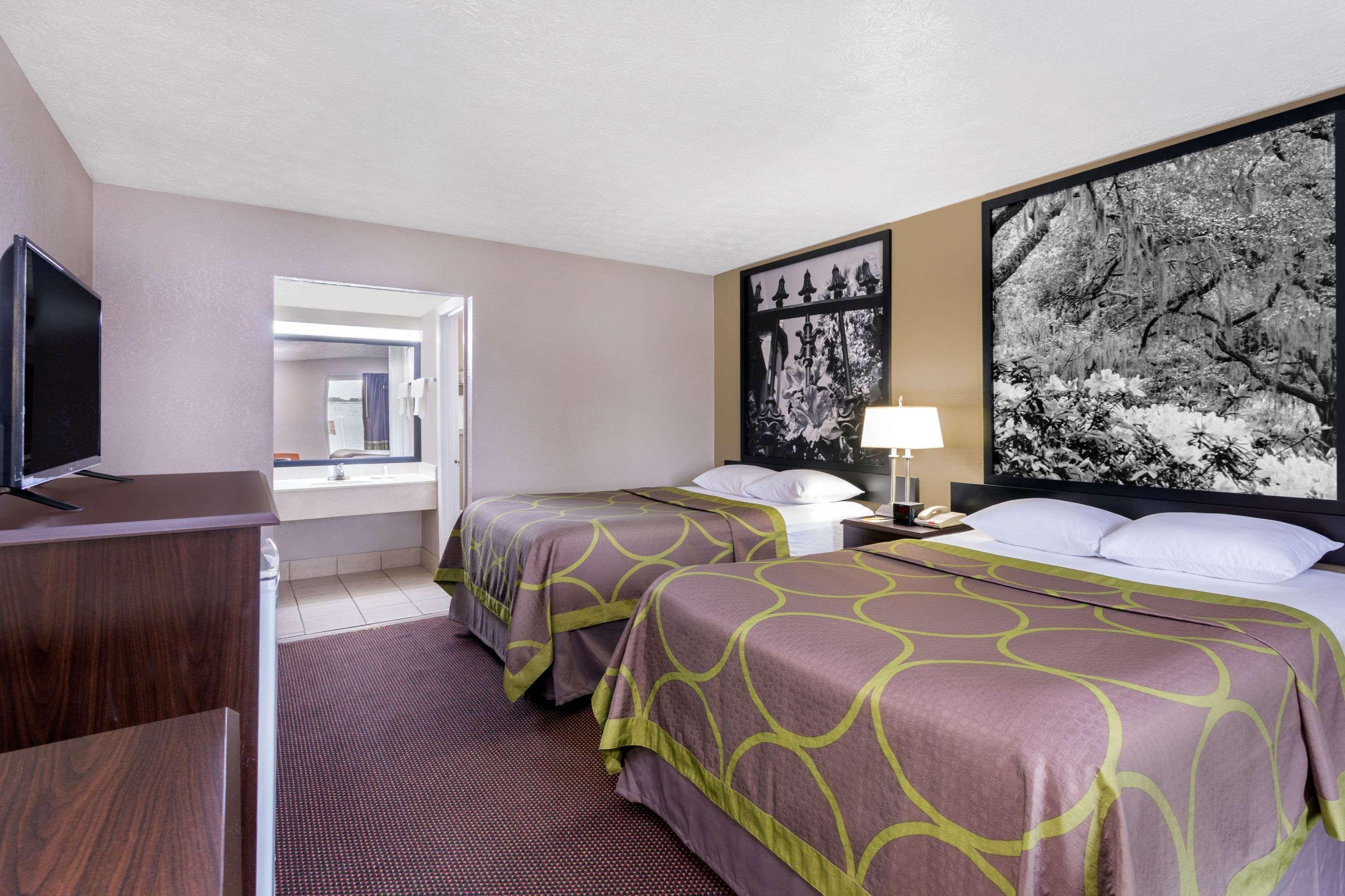 Super 8 By Wyndham Locust Grove Motel Ngoại thất bức ảnh