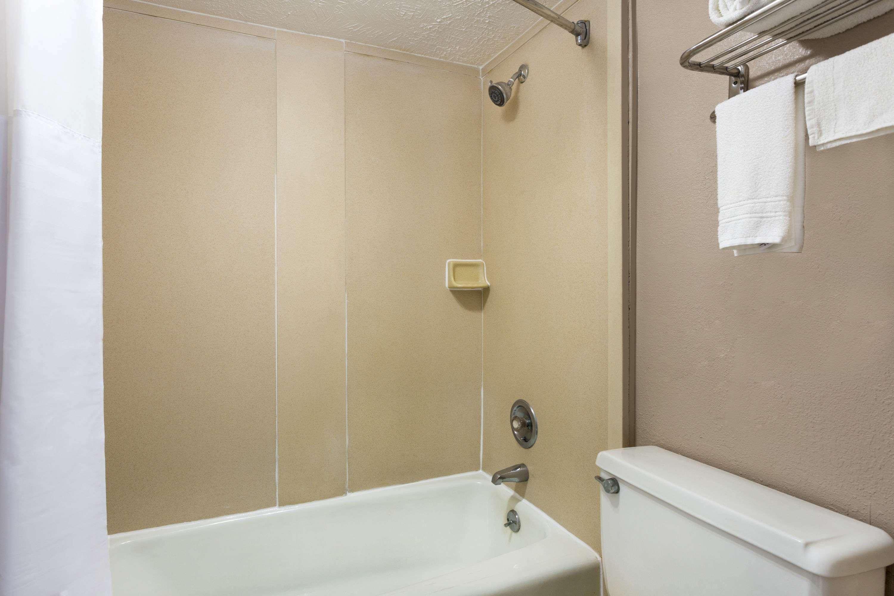 Super 8 By Wyndham Locust Grove Motel Ngoại thất bức ảnh