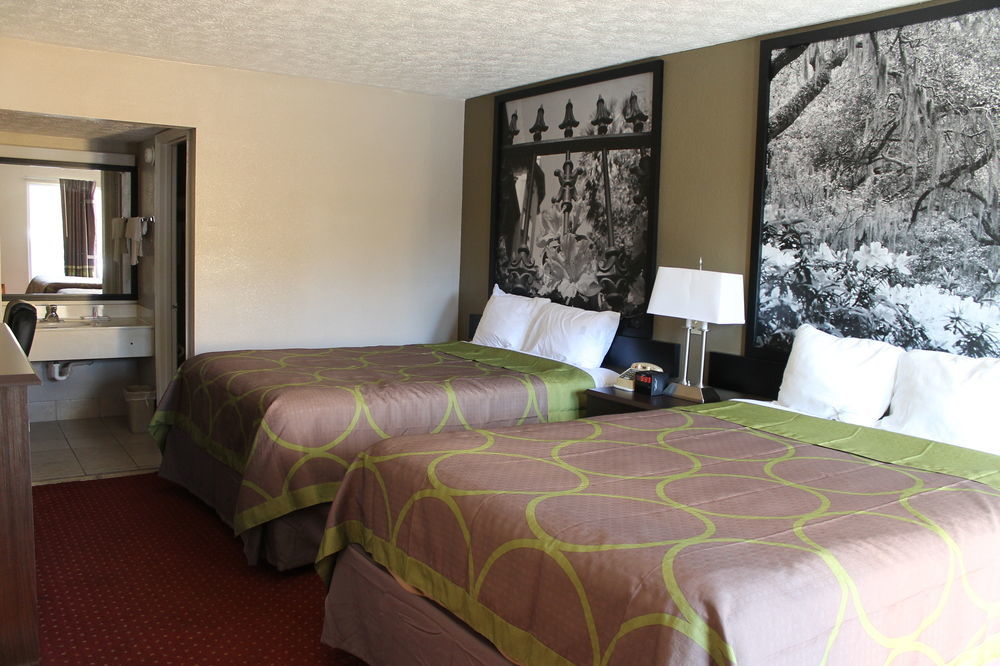Super 8 By Wyndham Locust Grove Motel Ngoại thất bức ảnh